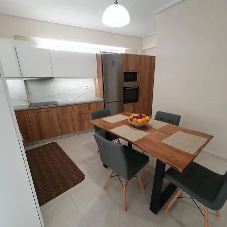 Ξενοδοχείο με διαμερίσματα Park 4*
