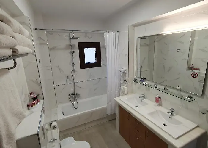 Park Aparthotel Volos